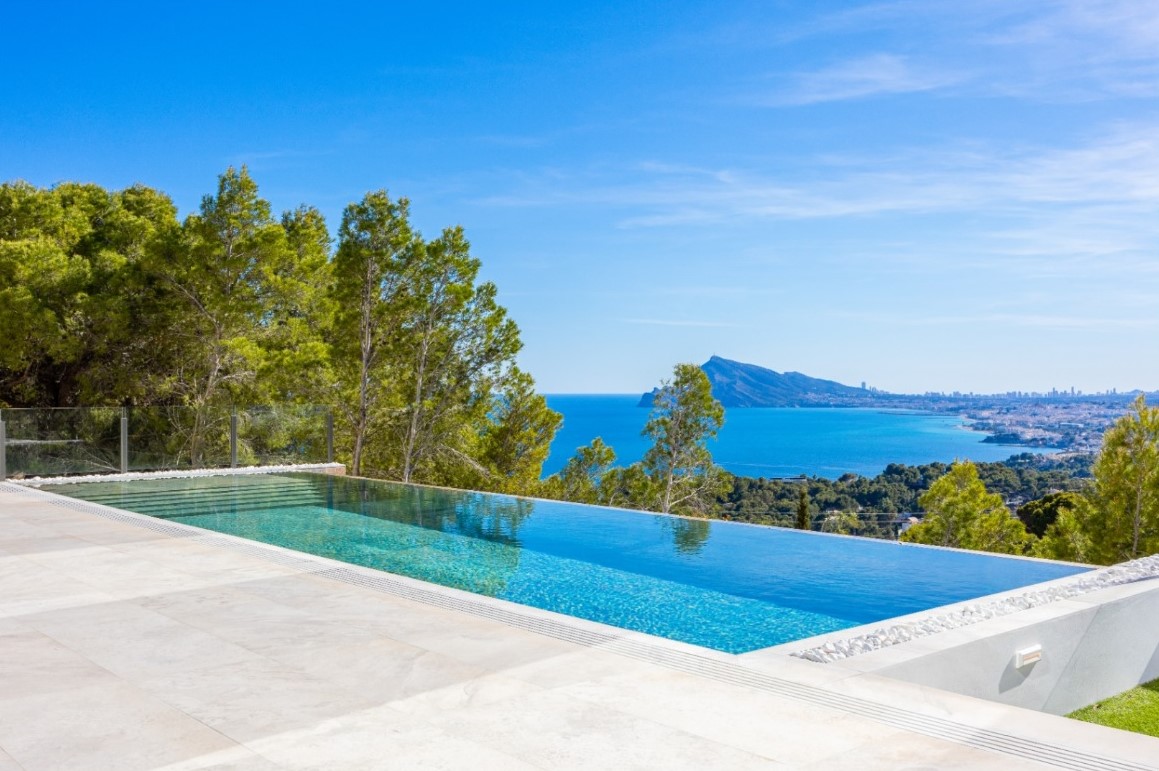Villa de luxe avec vue panoramique sur la mer à Altea Hills