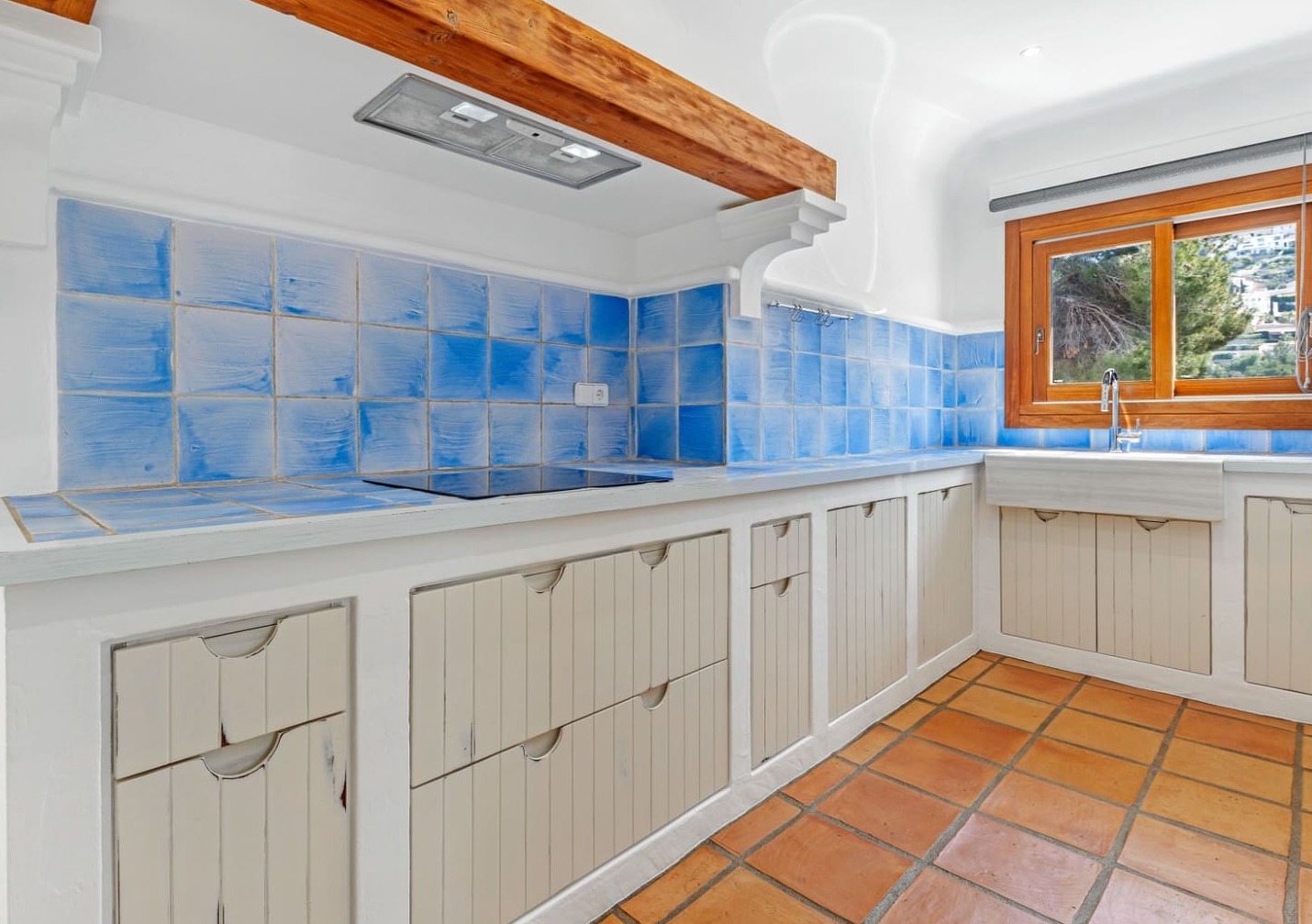IBIZA-STYLE VILLA IN EL PORTET, MORAIRA