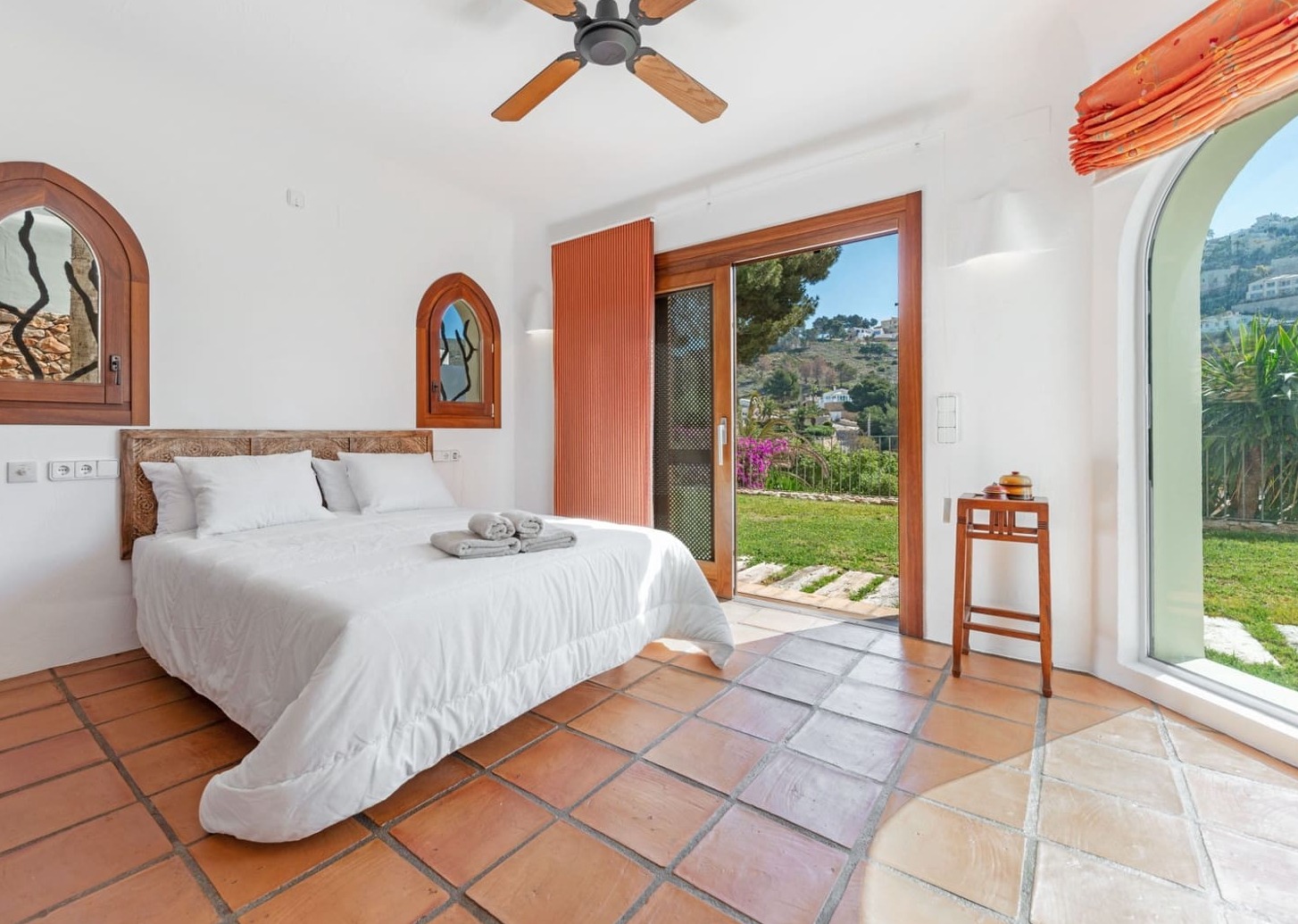 IBIZA-STYLE VILLA IN EL PORTET, MORAIRA