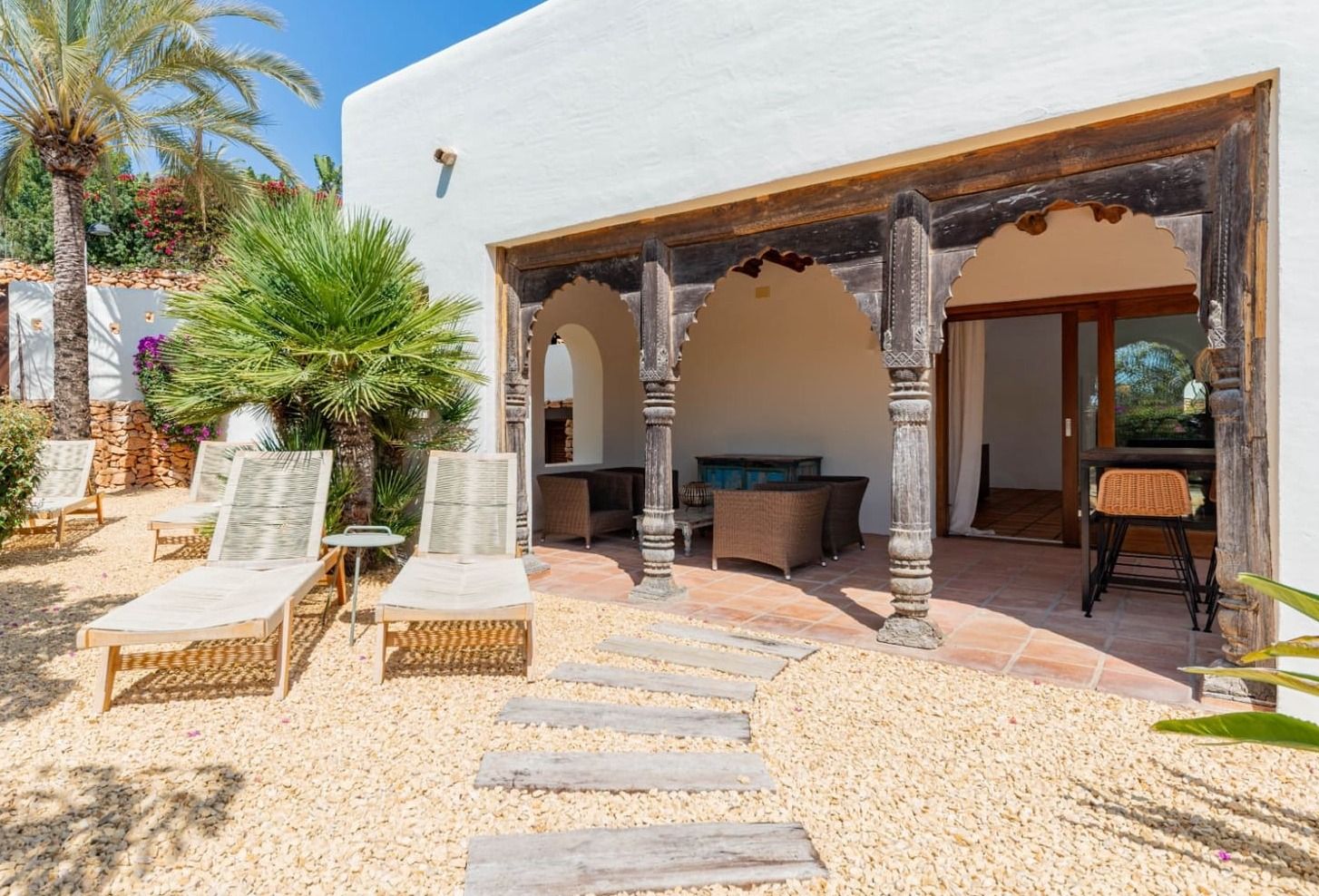 IBIZA-STYLE VILLA IN EL PORTET, MORAIRA